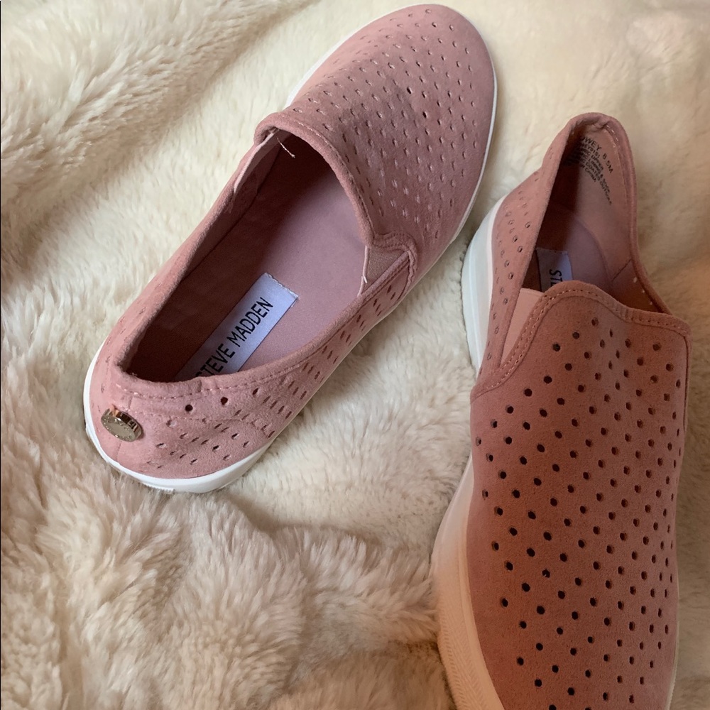 Steve Madden Pink Sneakers - Picture 3 of 3